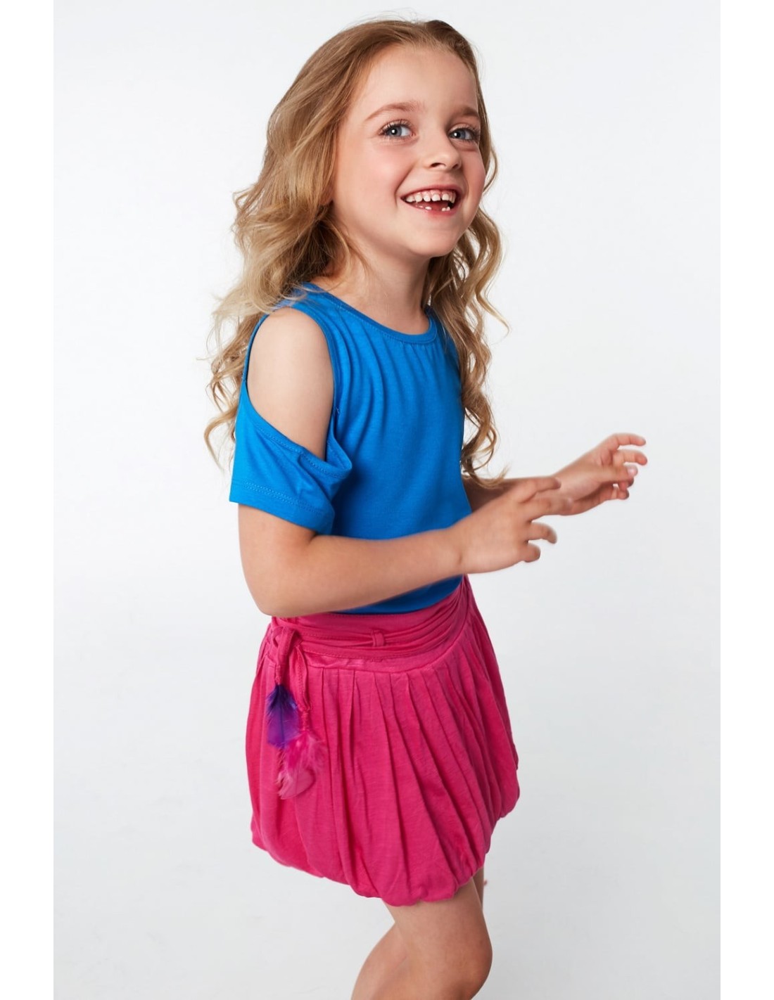 Girls\' skirt with feathers, amaranth NDZ5446 - Online store - Boutique